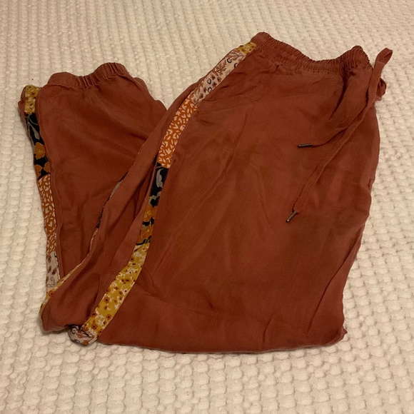 Super soft deep mauve jogger style pants with bohemian fabric side strips - Picture 2 of 8